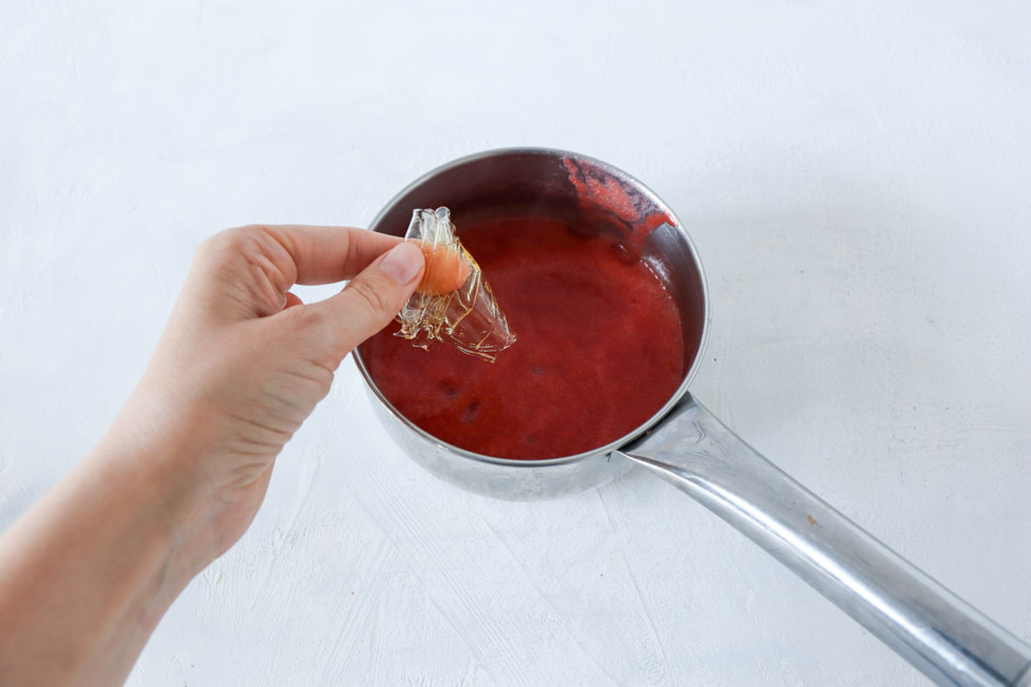 готовим клубничное желе