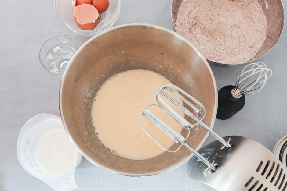 готовим шоколадный бисквит