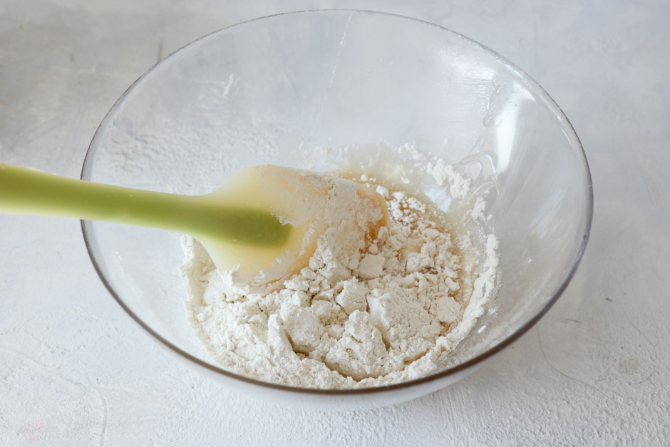 готовим медовые коржи