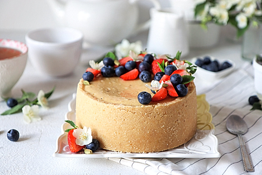 чизкейк с рикоттой с выпечкой